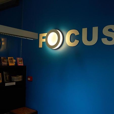 Focus Budget Кортрейк Екстер'єр фото